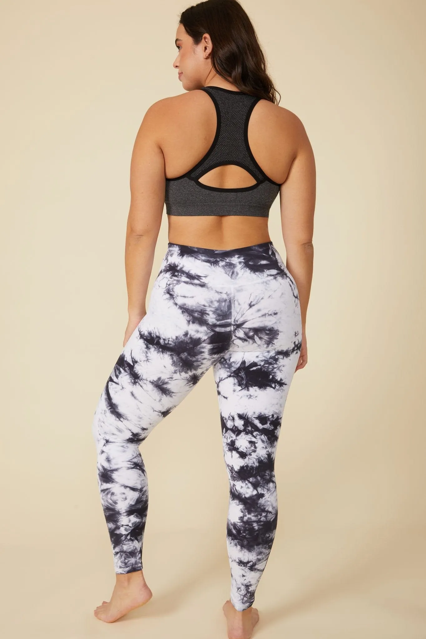 ALAMAE Women's Dani Tie-Dye Legging in Black