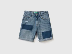 Denim bermudas with rips