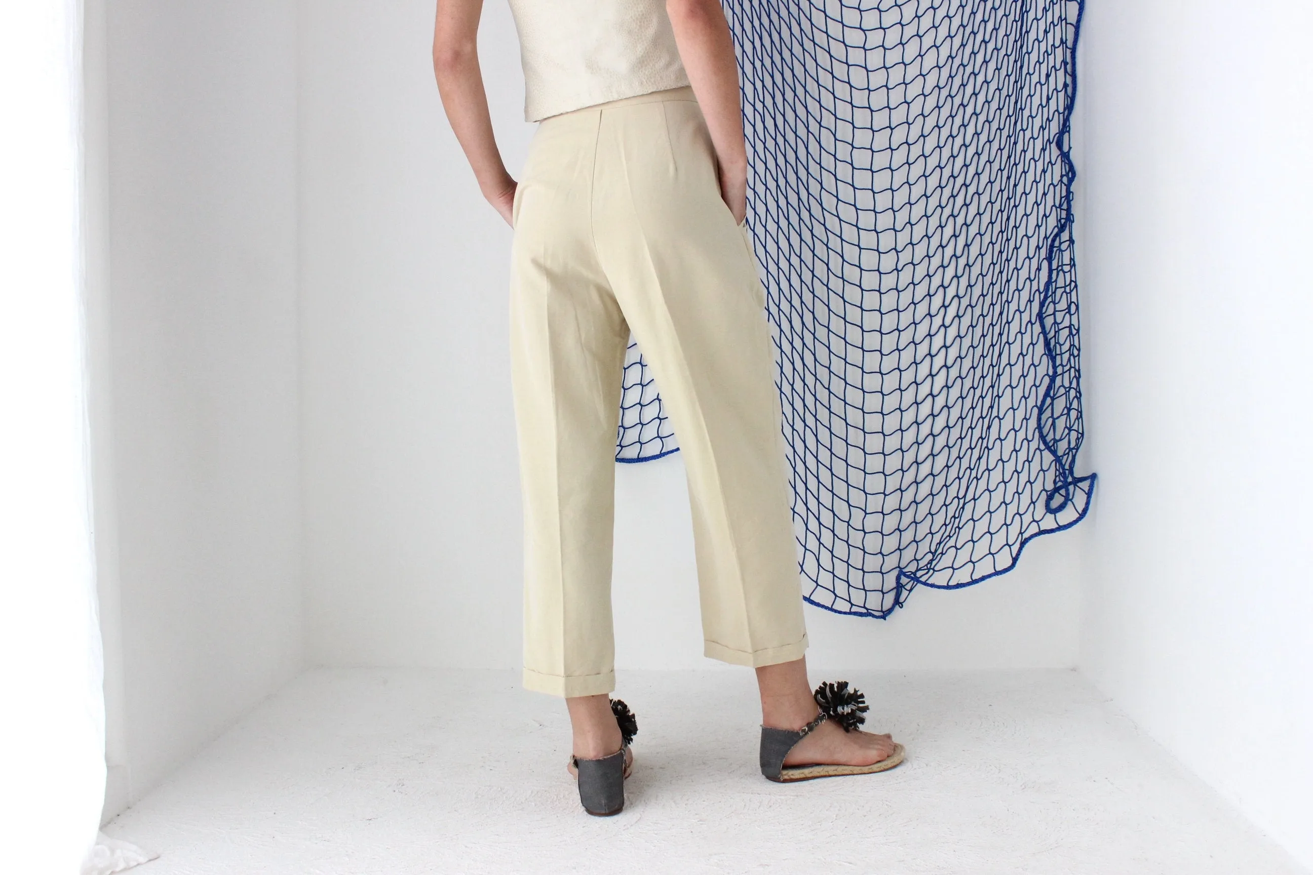 FOUND IN GREECE 90s Cream Crepe Cropped Trousers