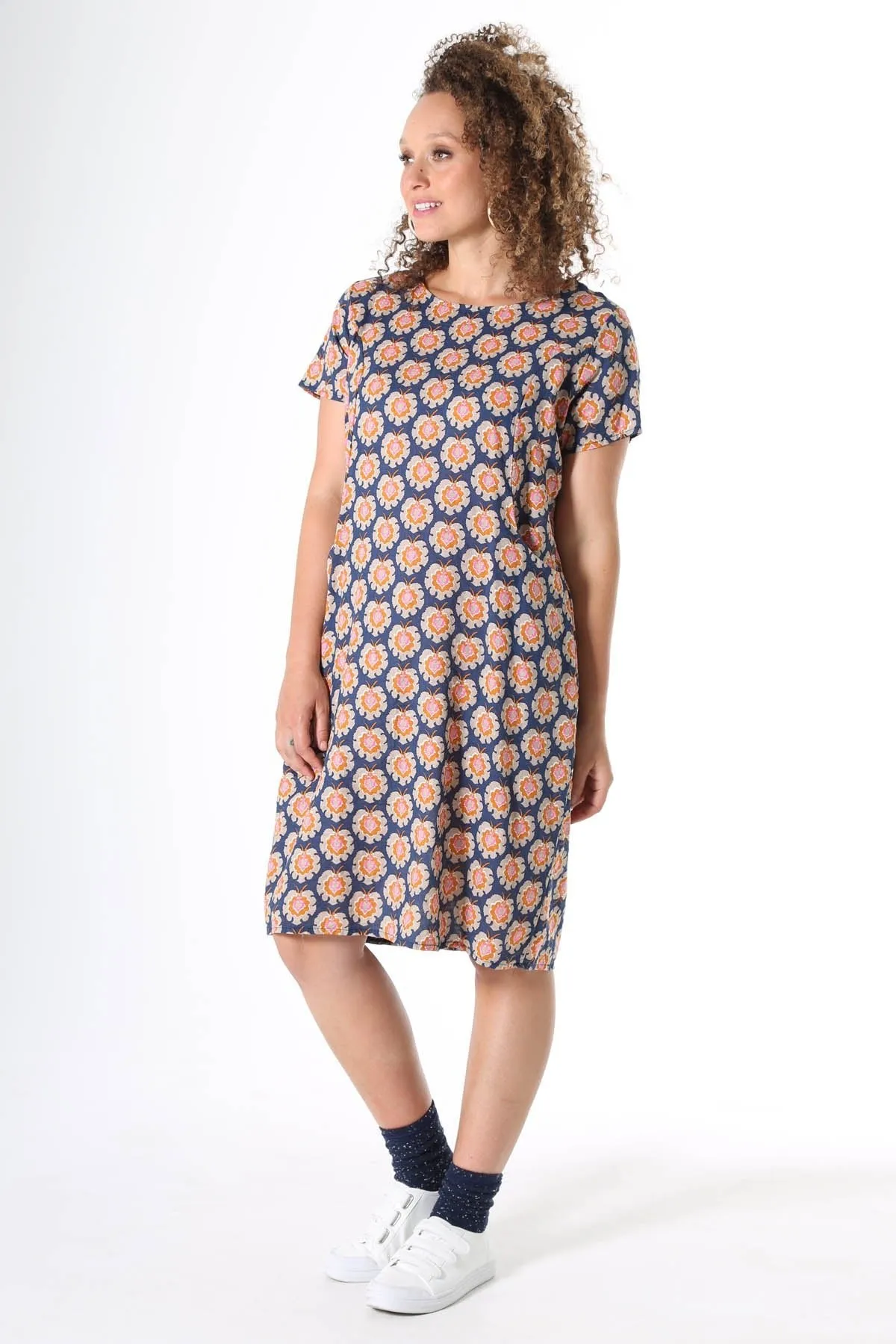 Olga-de-lis Shift Dress in Seersucker