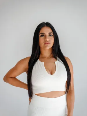 (Photoshoot) Empower V-Top