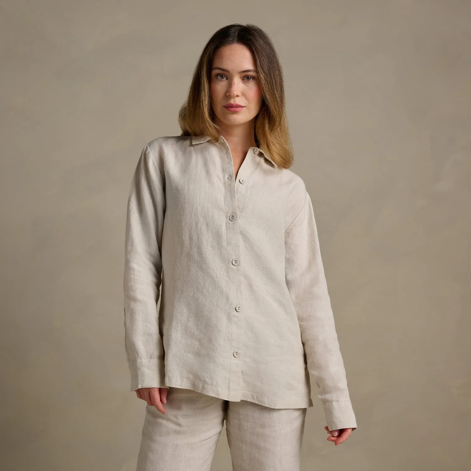 The Women's Linen Shirt - Clay